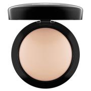 MAC Mineralize Skinfinish Natural Powder - Light Plus