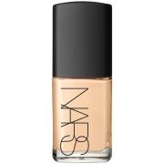 Base de Maquillaje NARS Cosmetics Sheer Glow - Diferentes colores - Vi...