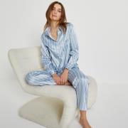 Pijama de satén a rayas